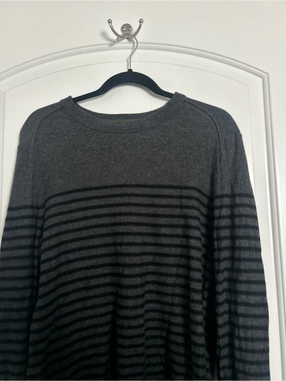 Banana Republic 100% Merino Wool Striped Crewneck Sweater Size L fall preppy